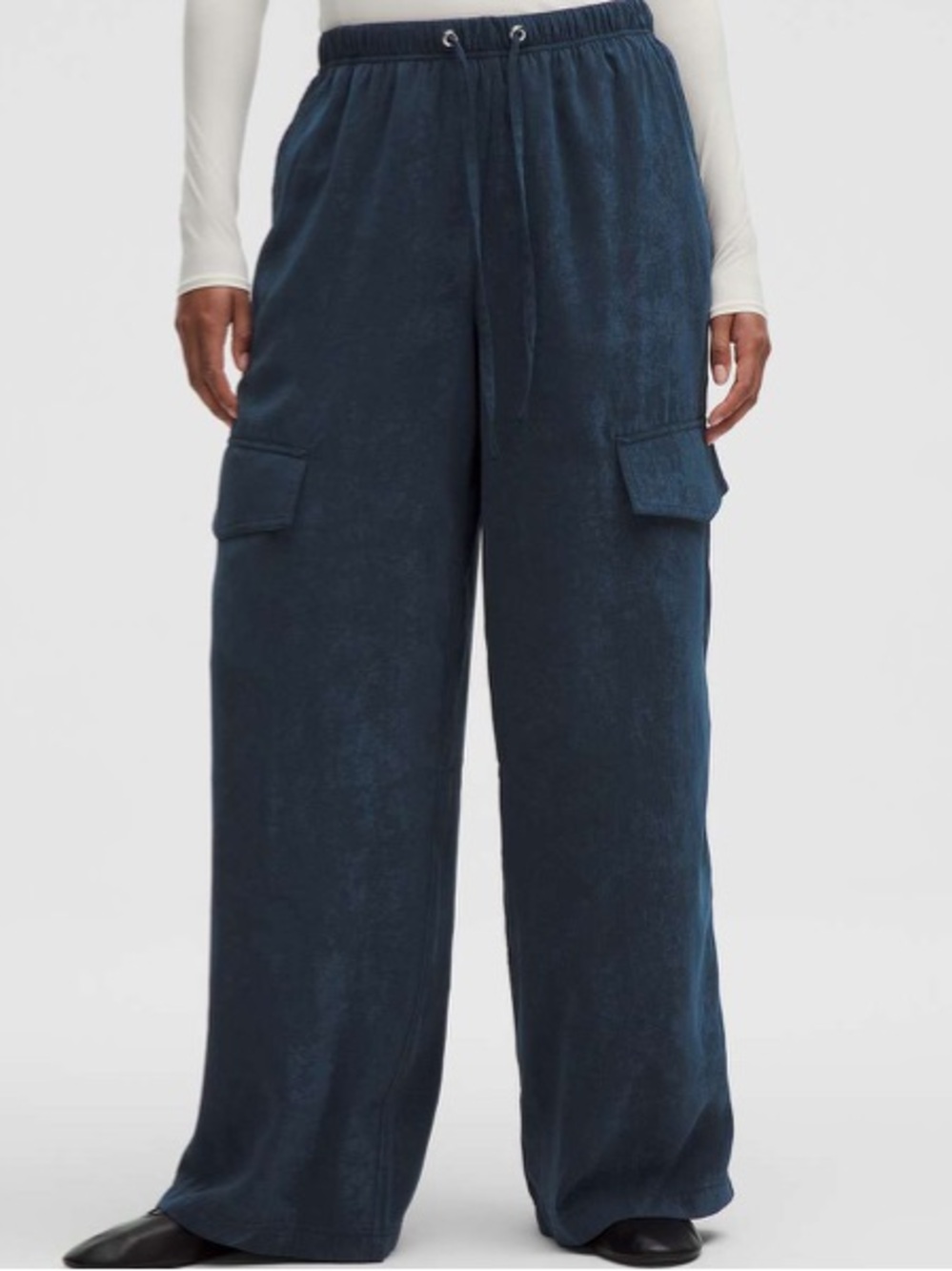 Lululemon Matte Satin Relaxed-Fit Mid-Rise Cargo Pant True Navy